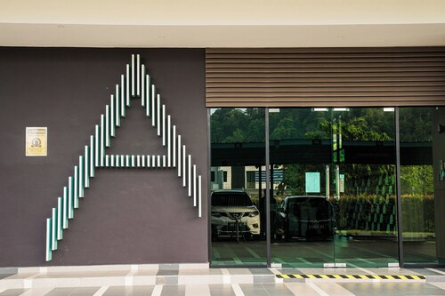 Comfortable 3-bedroom condo with WiFi, AC in wonderful Sandakan Nature City