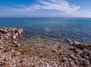 Beach - Seaside Oasis Apartments on Island Ugljan (Preko)