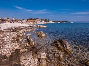 Beach - Seaside Oasis Apartments on Island Ugljan (Preko)
