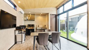 TV connectée de 50 pouces avec chaînes numériques