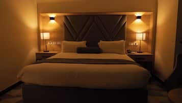 Kamar Single Deluks, pemandangan kota | Meja kerja, ruang kerja ramah laptop, dan setrika/meja setrika