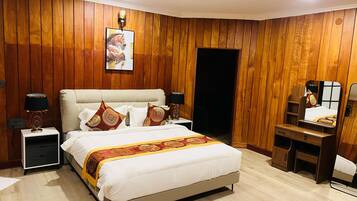 Luxury Double Room, Balcony, Garden View