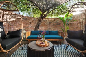 Terrace/patio - Oasis Retreat • Heated Pool & Spa • Theater (San Antonio)