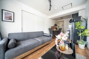 Living area - SPACE 701 (Sapporo)