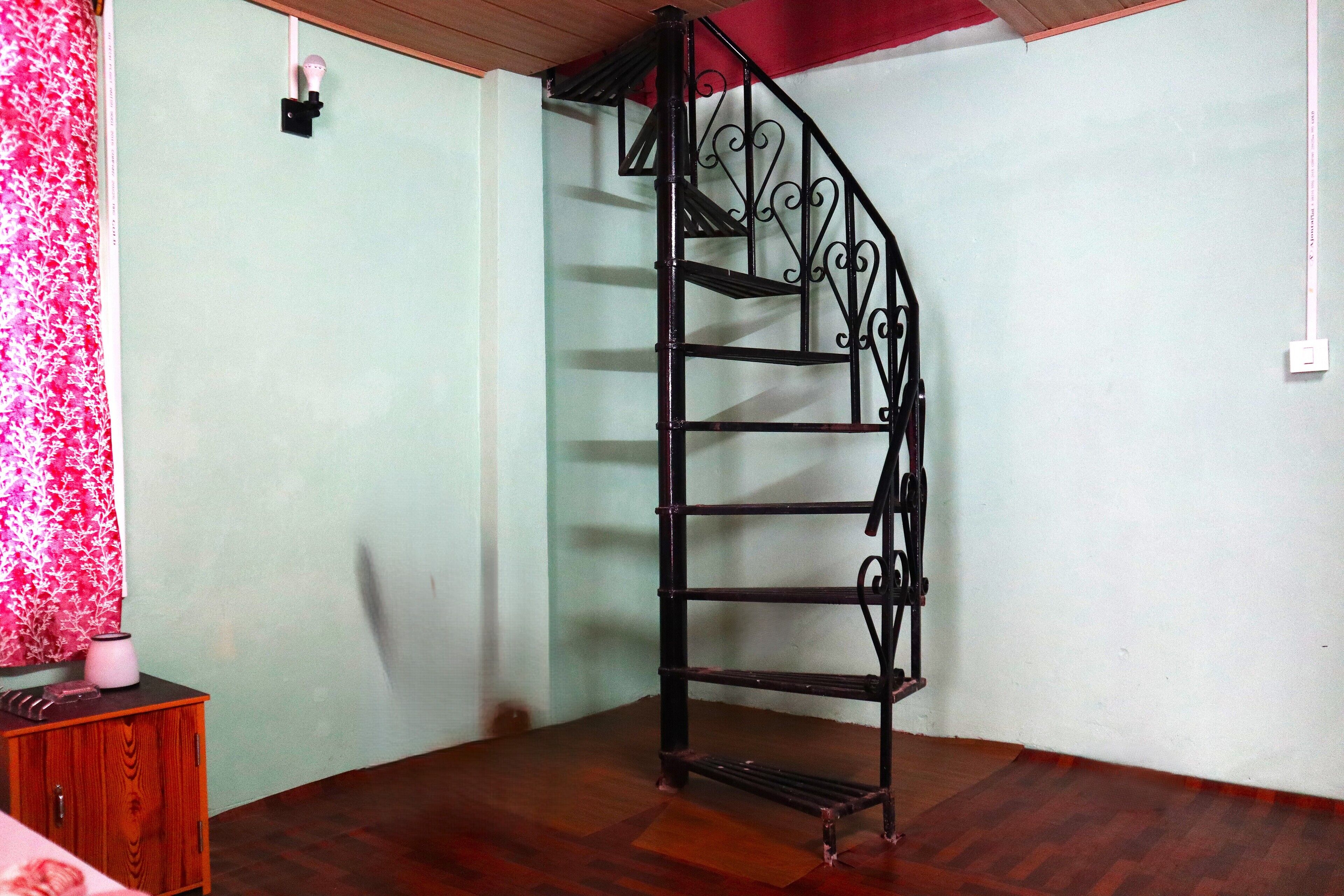 Quarto casal luxo, para fumantes, sacada | Escrivaninha, quartos à prova de som, Wi-Fi de cortesia