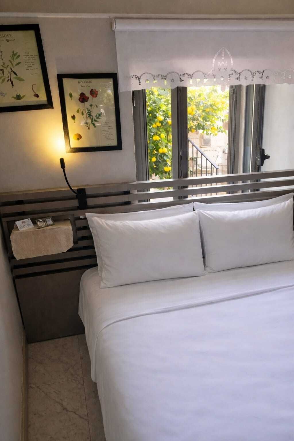 Delos | Literie hypoallergénique, Wi-Fi gratuit, draps fournis