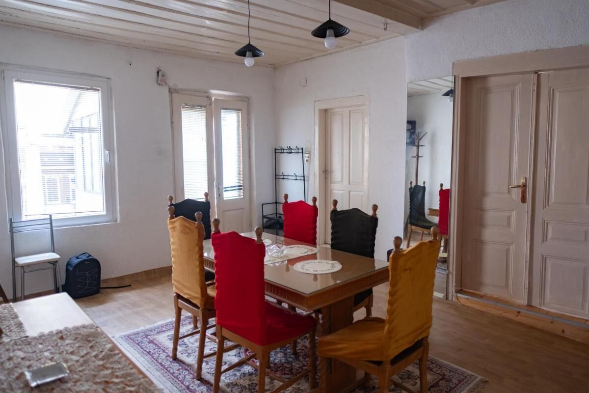 House, 4 Bedrooms, Smoking, Balcony | Dining room
