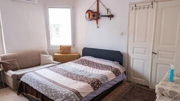4 bedrooms