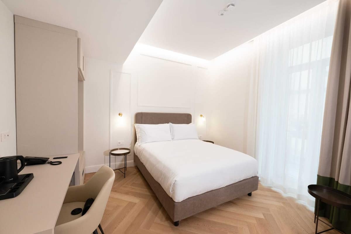 Standard Room Matrimoniale | 迷你吧、書桌、筆電工作空間、遮光布/窗簾