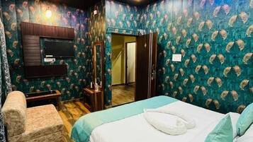 Basic Double Room | Free WiFi