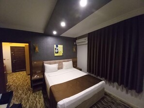 Soundproofing, iron/ironing board, free WiFi - OSMANİYE GARDEN OTEL (Osmaniye)