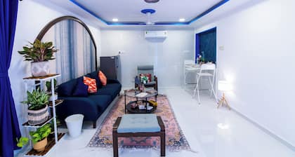 Swank by the Bay, 1BHK Sea-Side Apartment, Bandra West