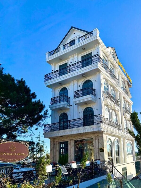 Exterior - Lotus Hotel Da Lat (Da Lat)