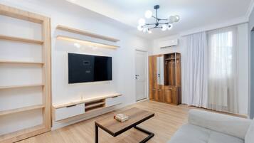 Superior Apartment, 3 Bedrooms | Living area