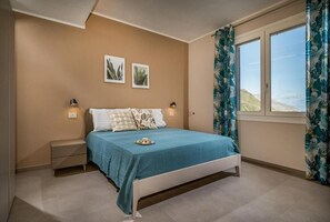 Hus, 3 soverom, røyk, privat basseng | 3 soverom