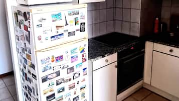 Apartment, 1 Bedroom | Private kitchen