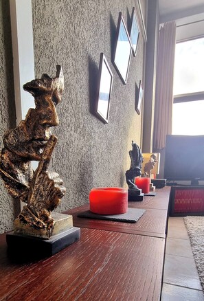 Apartment, 1 Bedroom | Interior - Stylish Geneva Apartment With Stunning Views (Geneva)