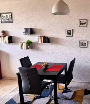 Apartemen, 1 kamar tidur | Tempat makan