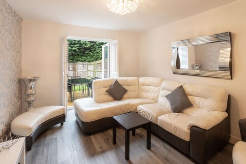 Host Stay Coventry Street