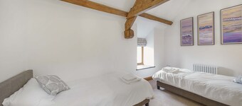 Host Stay The Cart House