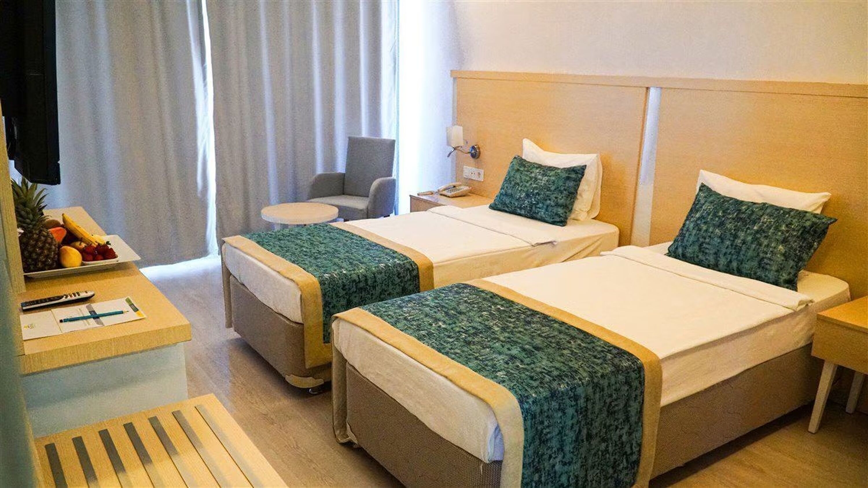 Minibar (free items), in-room safe, WiFi (free), bed sheets