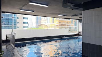 Kolam renang terbuka