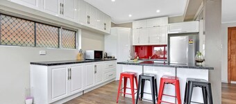 Family Retreat, Pool, Sleeps 8, Hunter Valley