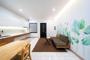 Departamento Deluxe, 1 habitación, vista a la ciudad | Servicio a la habitación