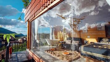 Design Double Room | Free WiFi, bed sheets