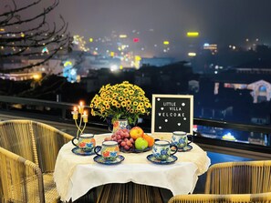 Free WiFi, bed sheets - Bee Homestay Sapa (Sa Pa)