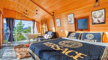 Design Double Room | Free WiFi, bed sheets