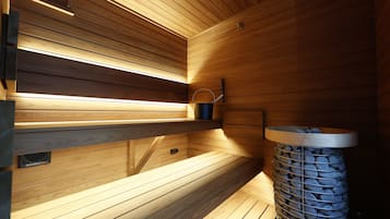 Superior Quadruple Room | Free WiFi, bed sheets