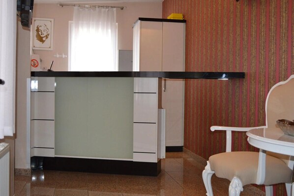 Reception - Erde Hotel Erlangen (Erlangen)