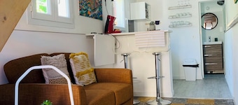 Cosy studio near beaches and restaurants