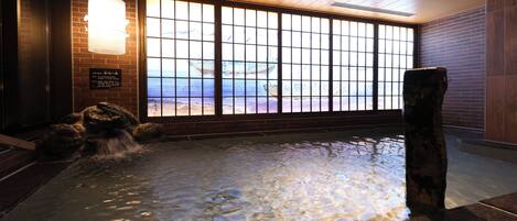 Sauna y aguas termales