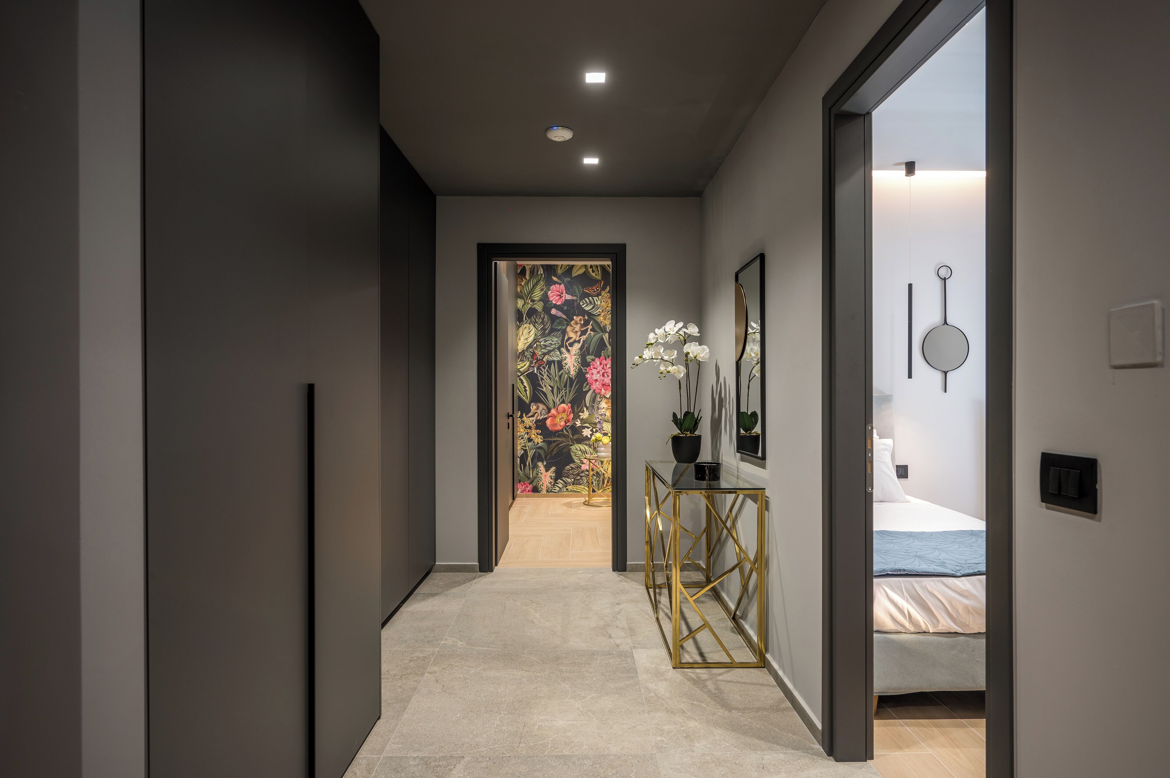 4 habitaciones, tabla de planchar con plancha y wifi gratis 