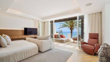 4 slaapkamers, een kluis op de kamer, een strijkplank/strijkijzer