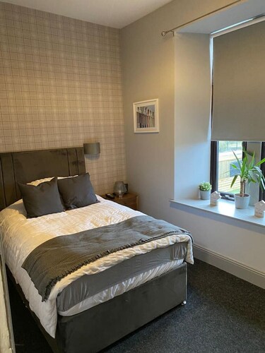 Lugton Rooms - 1 bedroom suite