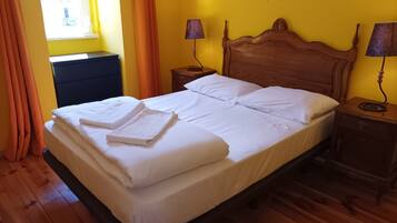 Apartment, 2 Bedrooms, Smoking, Balcony | 2 bedrooms