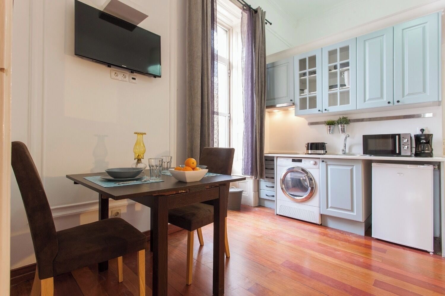 Huoneisto, 1 makuuhuone, kaupunkinäköala | Ruokasali