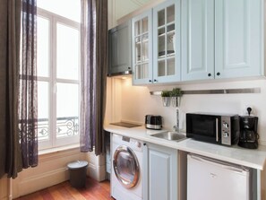 Apartment, 1 Schlafzimmer, Stadtblick | Wäschereiservice