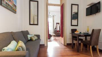 Appartement, 1 chambre, vue ville | Salle de séjour