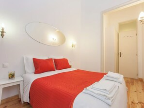 Shared Dormitory, 1 Bedroom, Smoking, Patio | 1 bedroom
