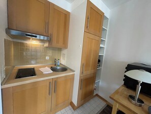 Fridge, oven, stovetop, coffee/tea maker - Vacation apartment "Möwen Nest" (Laboe)