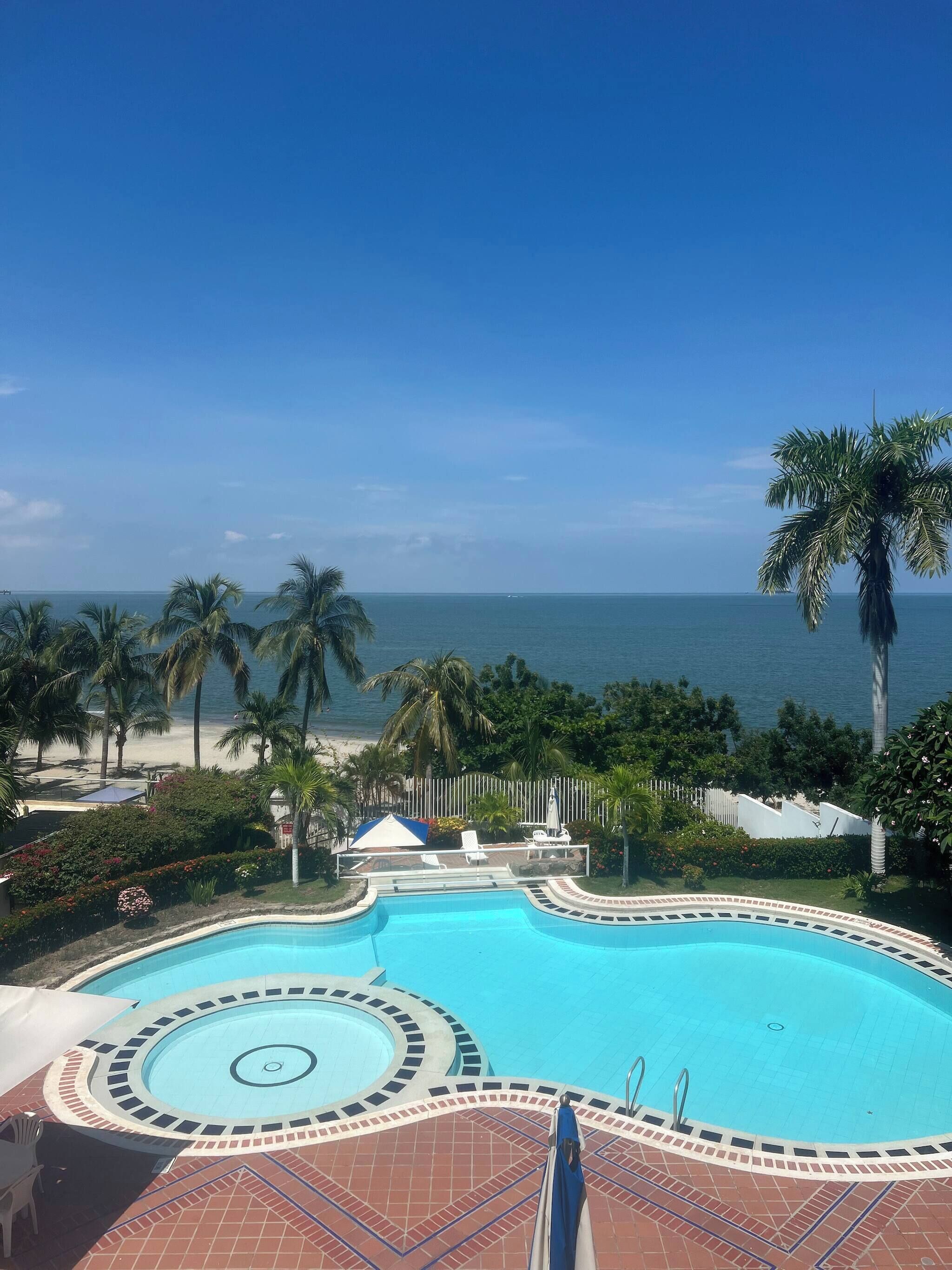 Loft, 3 habitaciones, para fumadores, Terraza | Alberca | Alberca al aire libre 