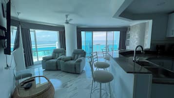 Loft, 3 habitaciones, para fumadores, Terraza | Interior