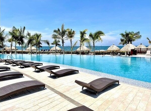 Apartment, 3 Bedrooms, Terrace, Garden View | Pool | Outdoor pool - Luxury Apartment, Samaria Beach Club P23 (Santa Marta)