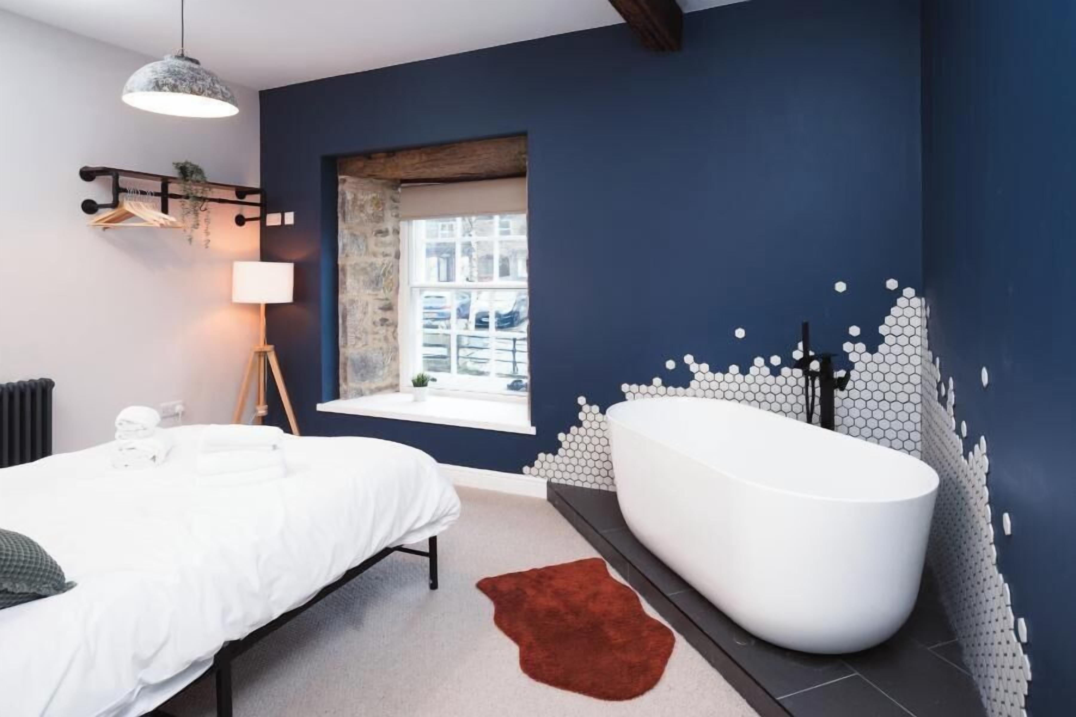 1 多间卧室、熨斗/熨衣板、WiFi、床单