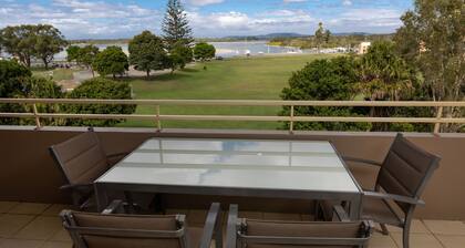 Tuncurry Tides overlooking the lake.