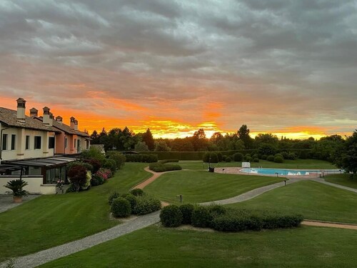 Two Bedroom Apartment with Pool View